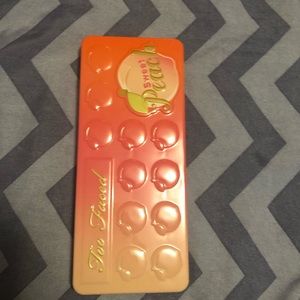Too faced sweet peach palette